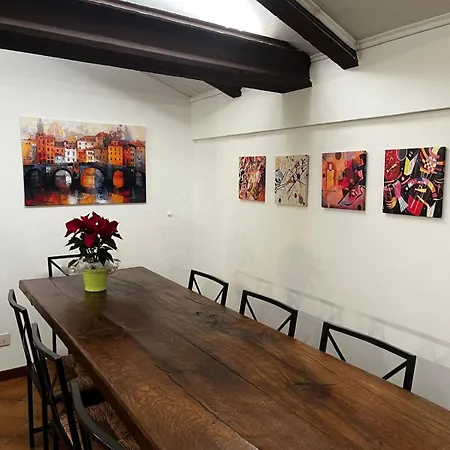 Apartment Spacious 4br & Prime Location And Comfort *