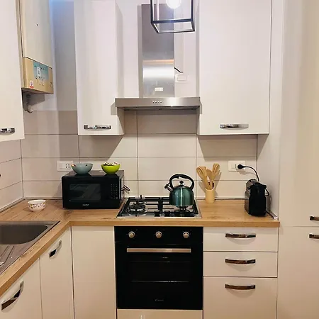 Spacious 4br & Prime Location And Comfort