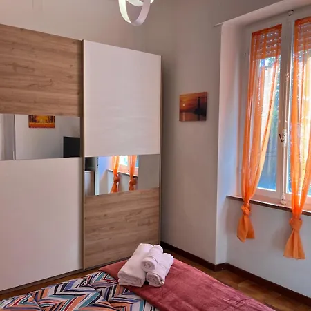 Apartment Spacious 4br & Prime Location And Comfort