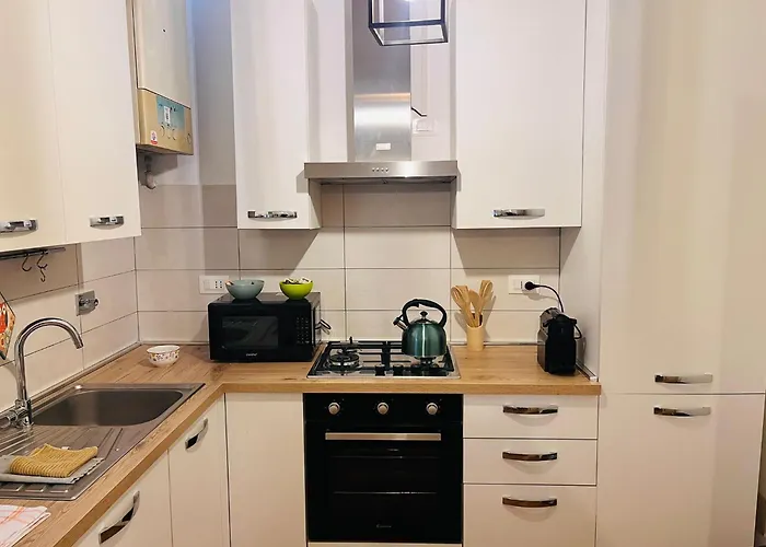 Spacious 4br & Prime Location And Comfort