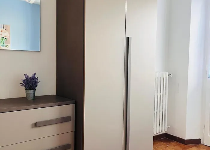 شقة Spacious 4br & Prime Location And Comfort *