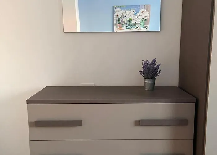 Spacious 4br & Prime Location And Comfort *